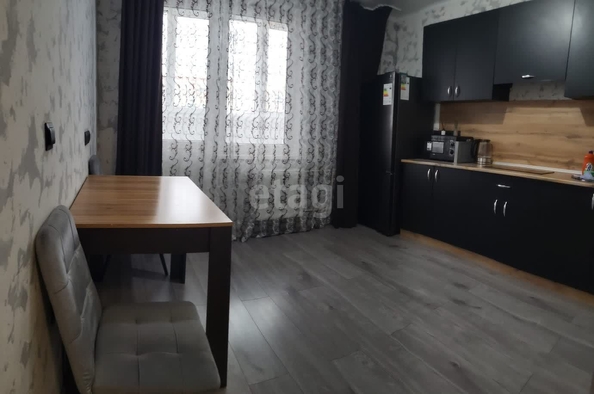 
   Продам 1-комнатную, 40.4 м², 

. Фото 5.