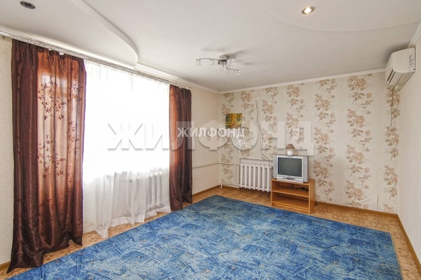 
  Продается 1-комн. квартира, 36 м², Космическая ул, д. 41/2
. Фото 2.
