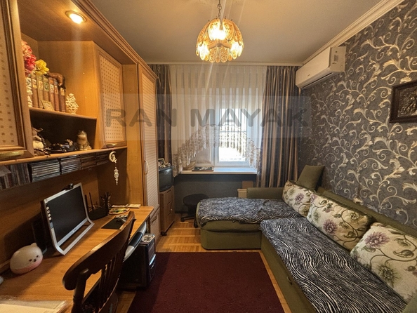 
   Продам 3-комнатную, 63.8 м², Юннатов ул, 4

. Фото 2.