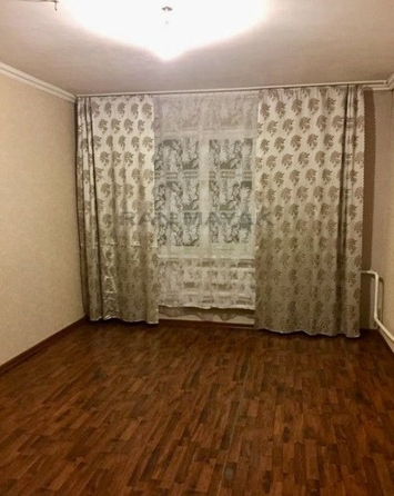 
   Продам 3-комнатную, 64 м², 12 Марта пер, 150к1

. Фото 5.