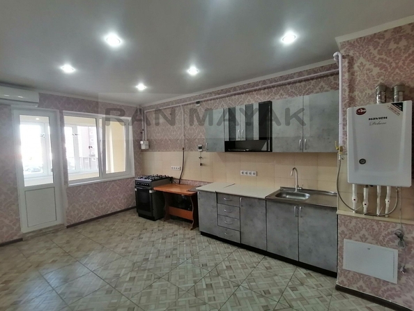 
   Продам 2-комнатную, 68.5 м², Пионерская 2-я ул, 530

. Фото 3.