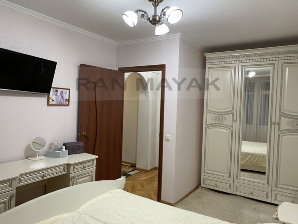 
   Продам 3-комнатную, 60 м², Крестьянская 2-я ул, 337

. Фото 4.