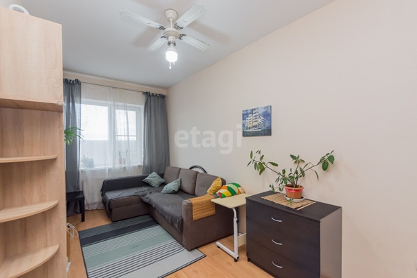 
   Продам 1-комнатную, 30 м², Калинина ул, 77

. Фото 2.