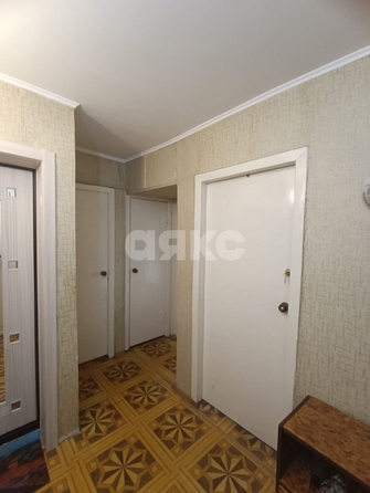 
   Продам 4-комнатную, 61.2 м², Шовгенова ул, 8

. Фото 3.