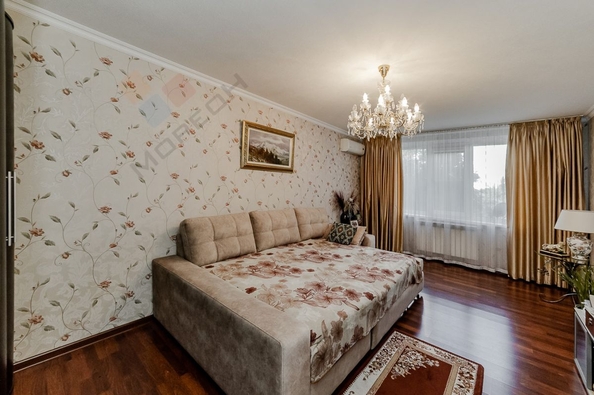 
   Продам 3-комнатную, 91.6 м², Академика Лукьяненко П.П. ул, 28

. Фото 7.