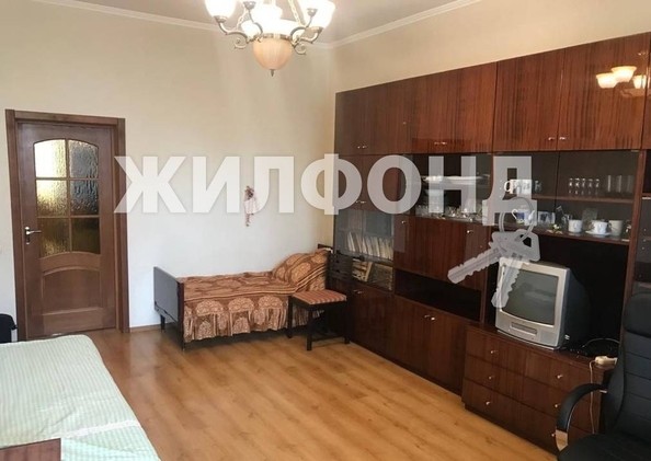 
   Продам 2-комнатную, 64 м², Полтавская ул

. Фото 2.