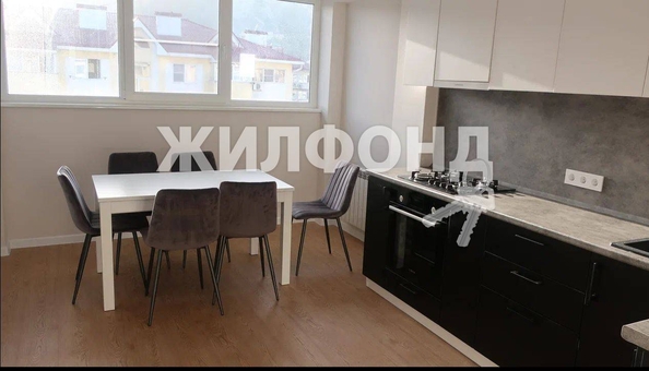 
   Продам 3-комнатную, 80 м², Худякова ул, 29/2

. Фото 2.