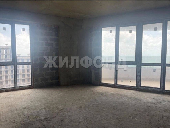 
   Продам 2-комнатную, 54 м², Крымская ул, 44а

. Фото 2.