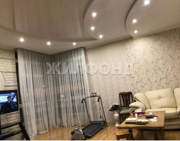 
   Продам 4-комнатную, 160 м², Полтавская ул, 52

. Фото 1.