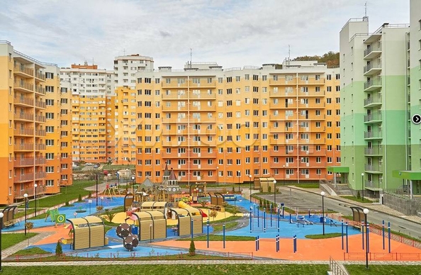 
   Продам 3-комнатную, 64 м², Тепличная ул, 83/2

. Фото 3.