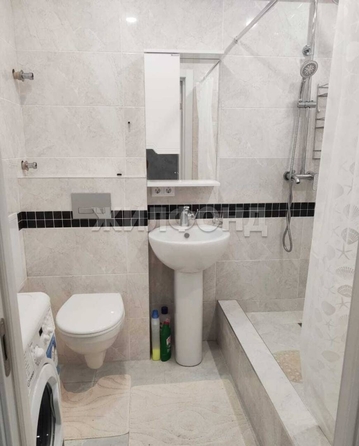 
   Продам 2-комнатную, 56 м², Тепличная ул, 65

. Фото 9.