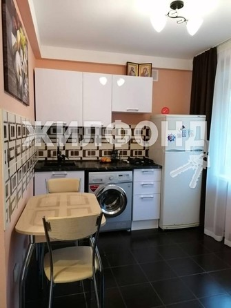 
   Продам 2-комнатную, 37 м², , 98/12

. Фото 2.