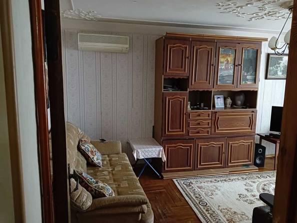 
   Продам 2-комнатную, 63 м², Терская ул, 190

. Фото 1.