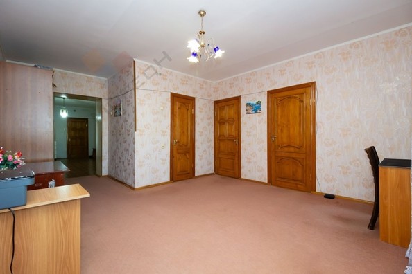 
   Продам 4-комнатную, 170.24 м², Димитрова ул, 144

. Фото 9.