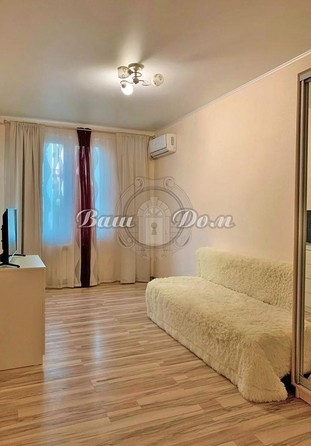 
   Продам 1-комнатную, 33 м², Дивноморская ул, 37бк6

. Фото 1.