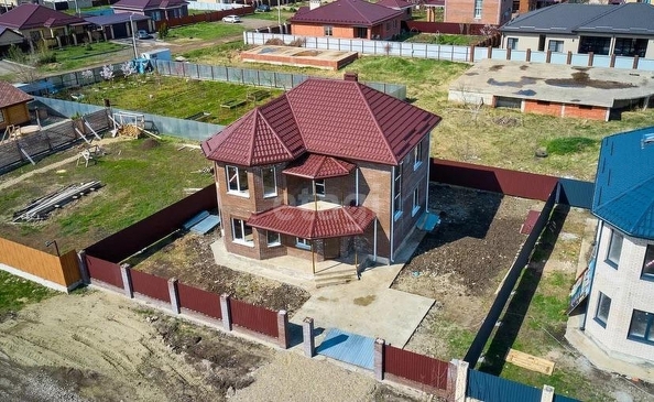 
   Продам дом, 165.6 м², Краснодар

. Фото 1.