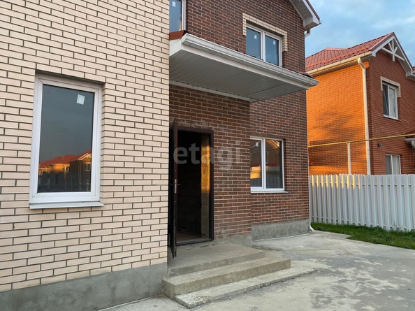 
   Продам таунхаус, 130.3 м², Краснодар

. Фото 3.