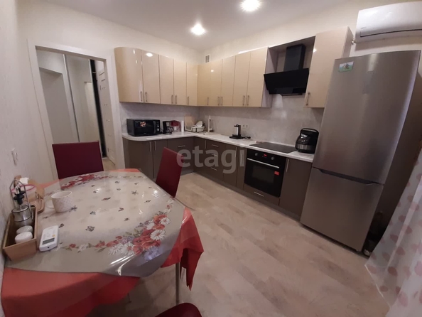 
   Продам 2-комнатную, 52 м², Тургенева ул, 33/1  8

. Фото 3.