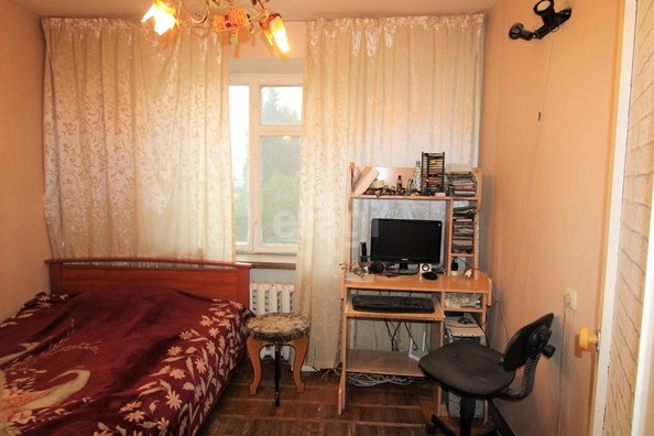 
   Продам 4-комнатную, 80 м², Симферопольская ул, 40

. Фото 10.