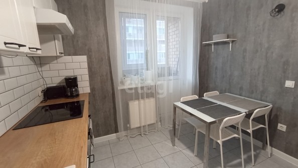 
   Продам 2-комнатную, 48 м², Заполярная ул, 35/6

. Фото 3.