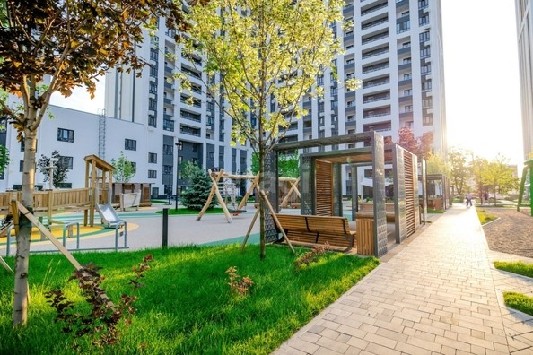 
   Продам 2-комнатную, 60.7 м², Питерская ул, 40

. Фото 9.