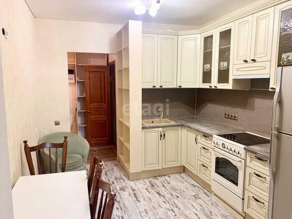 
   Продам 1-комнатную, 37.6 м², Репина пр-д, 1

. Фото 1.