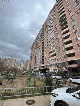 
   Продам 2-комнатную, 54.9 м², Домбайская ул, 12

. Фото 20.