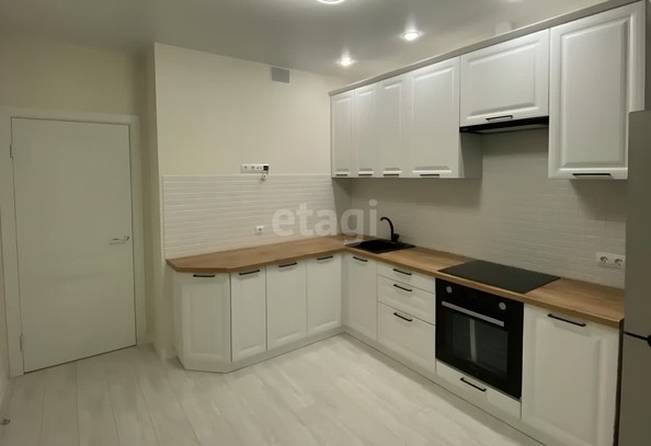 
   Продам 1-комнатную, 36.4 м², Конгрессная ул, 41

. Фото 3.