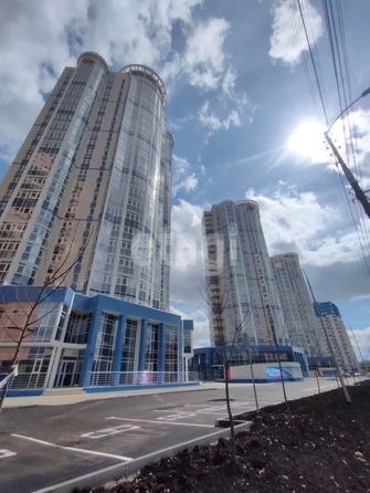 
   Продам 2-комнатную, 75.2 м², Шоссе Нефтяников ул, 18/4  4

. Фото 10.