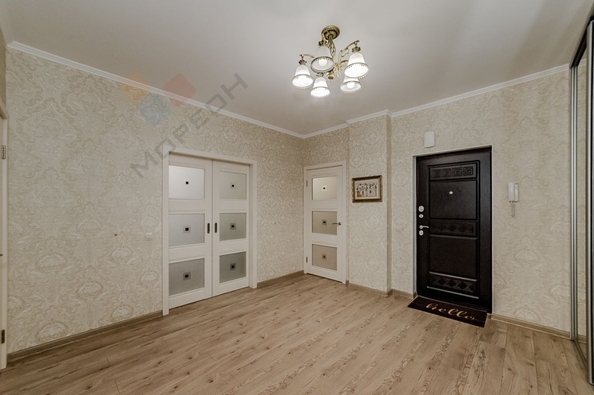 
   Продам 2-комнатную, 72.9 м², Думенко ул, 21

. Фото 18.
