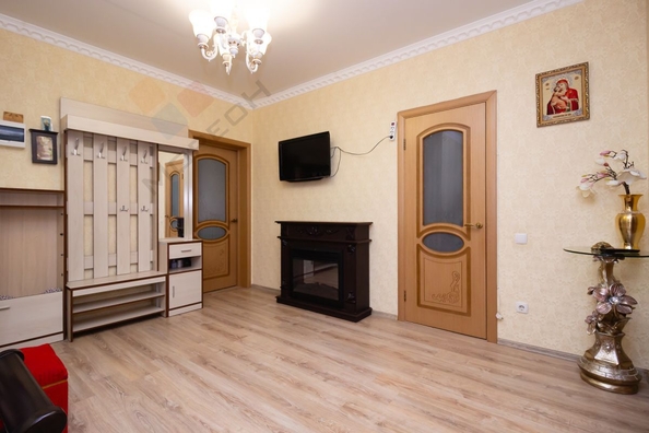 
   Продам 2-комнатную, 90.5 м², Бородинская ул, 10

. Фото 19.