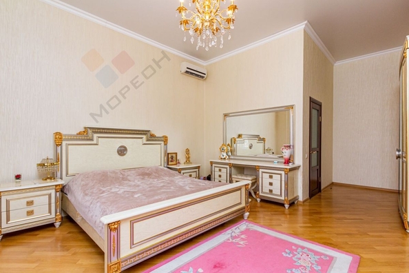 
   Продам дом, 458.9 м², Краснодар

. Фото 7.