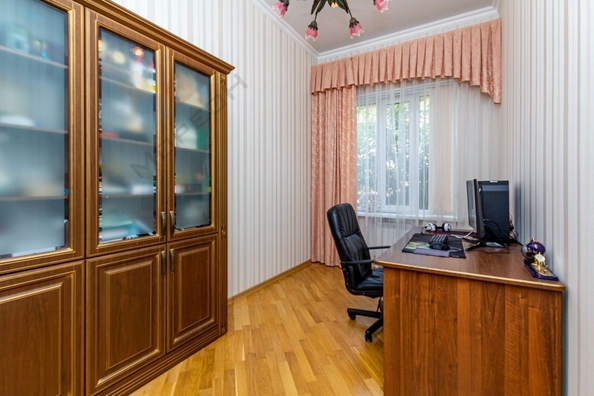 
   Продам дом, 458.9 м², Краснодар

. Фото 10.