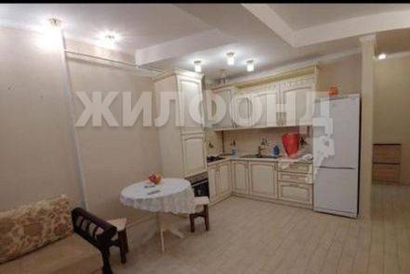 
   Продам 1-комнатную, 38 м², Транспортная (Центральный р-н) ул, 78/30

. Фото 7.