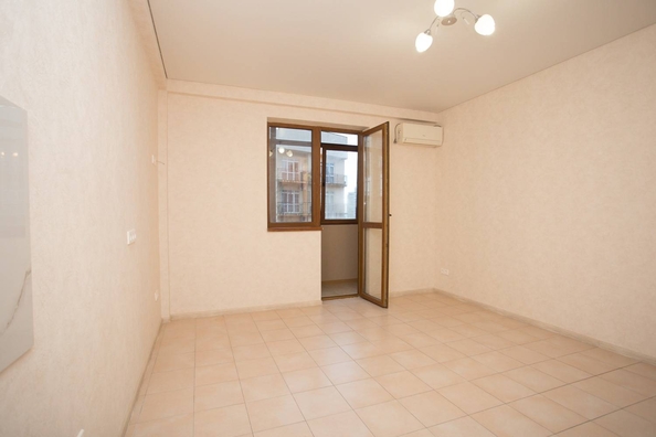 
   Продам 2-комнатную, 45 м², Изумрудная ул, 40/1

. Фото 2.