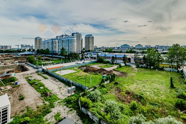 
   Продам 2-комнатную, 64 м², Старокубанская ул, 124

. Фото 15.