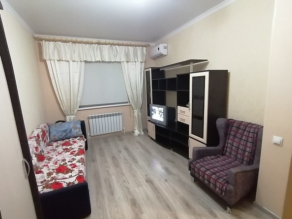 
   Продам 1-комнатную, 36 м², Парковая ул, 64Ак8

. Фото 2.