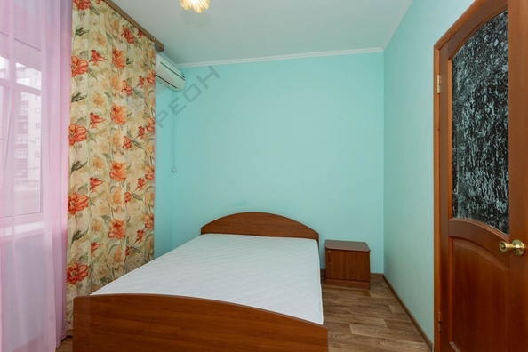 
   Продам 2-комнатную, 75 м², Черкасская ул, 81

. Фото 9.