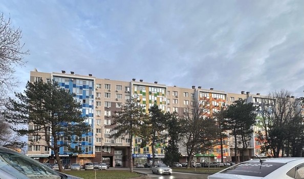 
   Продам 4-комнатную, 120 м², Парковая ул, 64Ак1

. Фото 1.