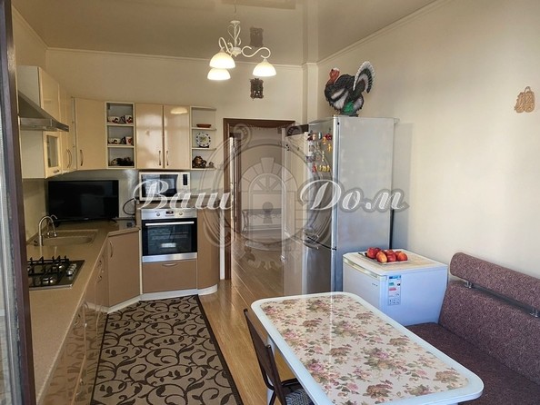 
   Продам 2-комнатную, 71 м², Жуковского ул, 4а

. Фото 1.