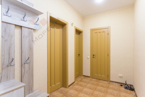 
   Продам 1-комнатную, 40 м², Старокубанская ул, 2/4к1

. Фото 5.