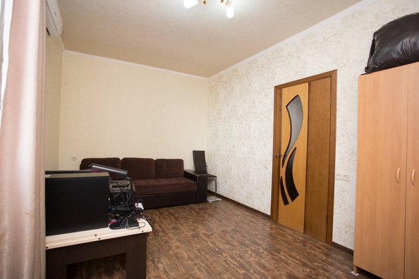 
   Продам 1-комнатную, 44 м², Просвещения ул, 36А

. Фото 11.