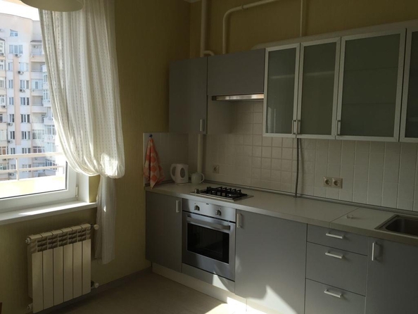 
   Продам 1-комнатную, 54 м², Туристическая ул, д 6

. Фото 6.