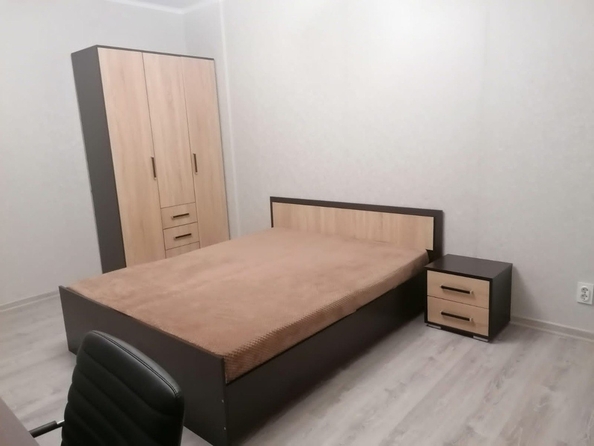 
   Продам 1-комнатную, 45 м², Маршала Жукова ул, к 8

. Фото 1.