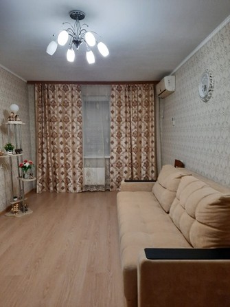 
   Продам 2-комнатную, 54 м², Маршала Жукова ул, к 1

. Фото 3.