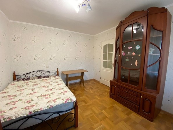 
   Продам 2-комнатную, 54 м², Островского ул, 79А

. Фото 11.