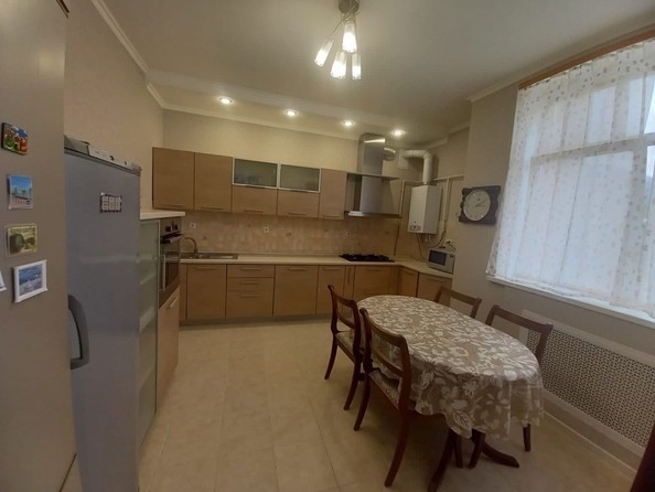 
   Продам 3-комнатную, 83 м², Савицкого ул, 2А

. Фото 10.