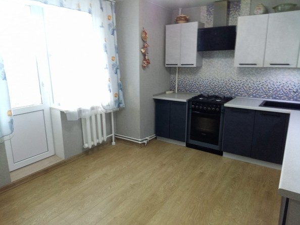 
   Продам 3-комнатную, 91 м², Жуковского ул, д 5

. Фото 5.