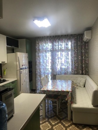 
   Продам 3-комнатную, 80 м², Больничный пер, 1 к 16

. Фото 17.