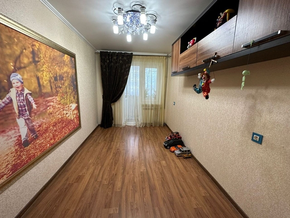 
   Продам 3-комнатную, 54 м², Северный мкр, д 4

. Фото 8.